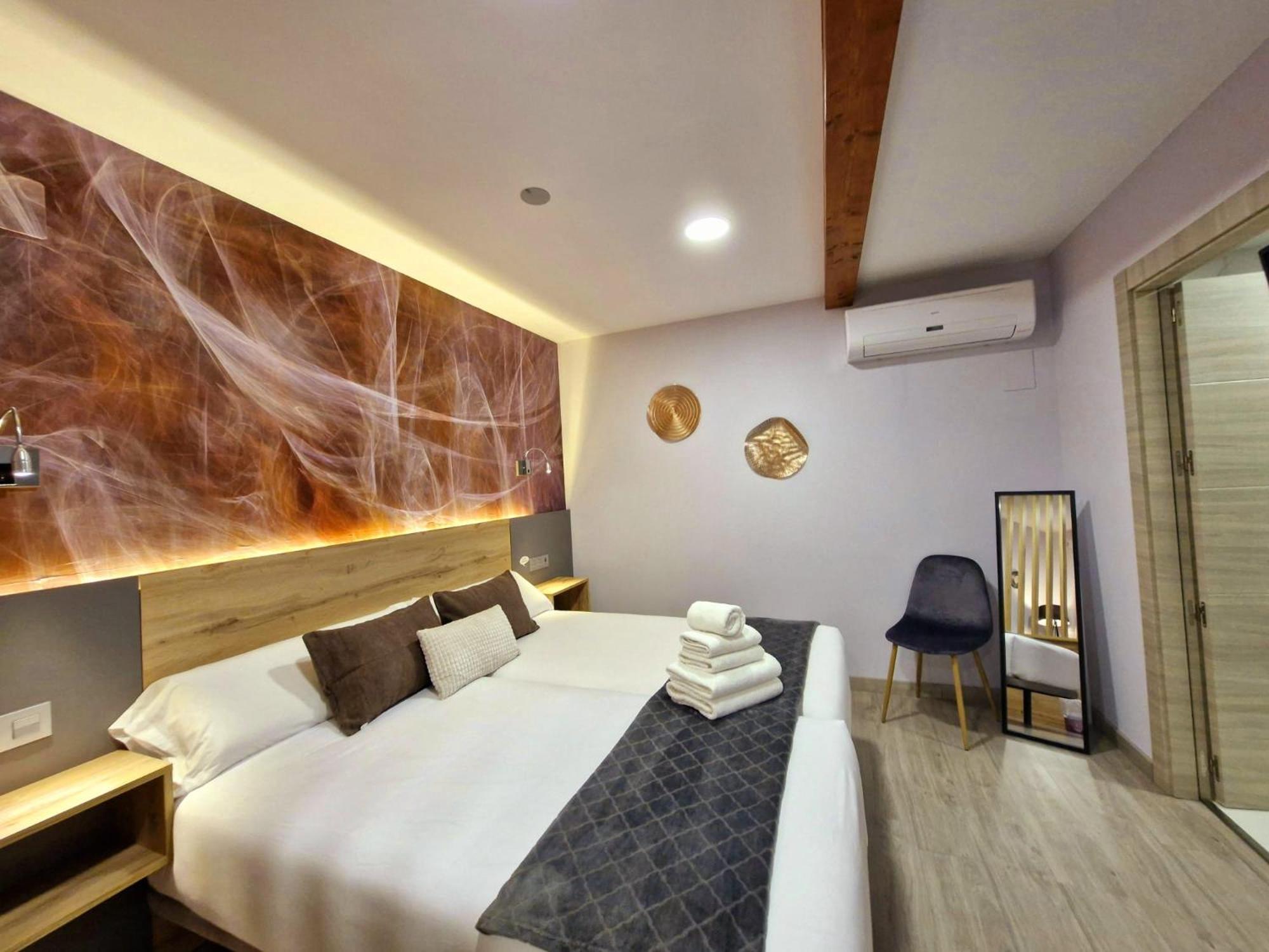 Feeling Home - Suites&Rooms León Dış mekan fotoğraf