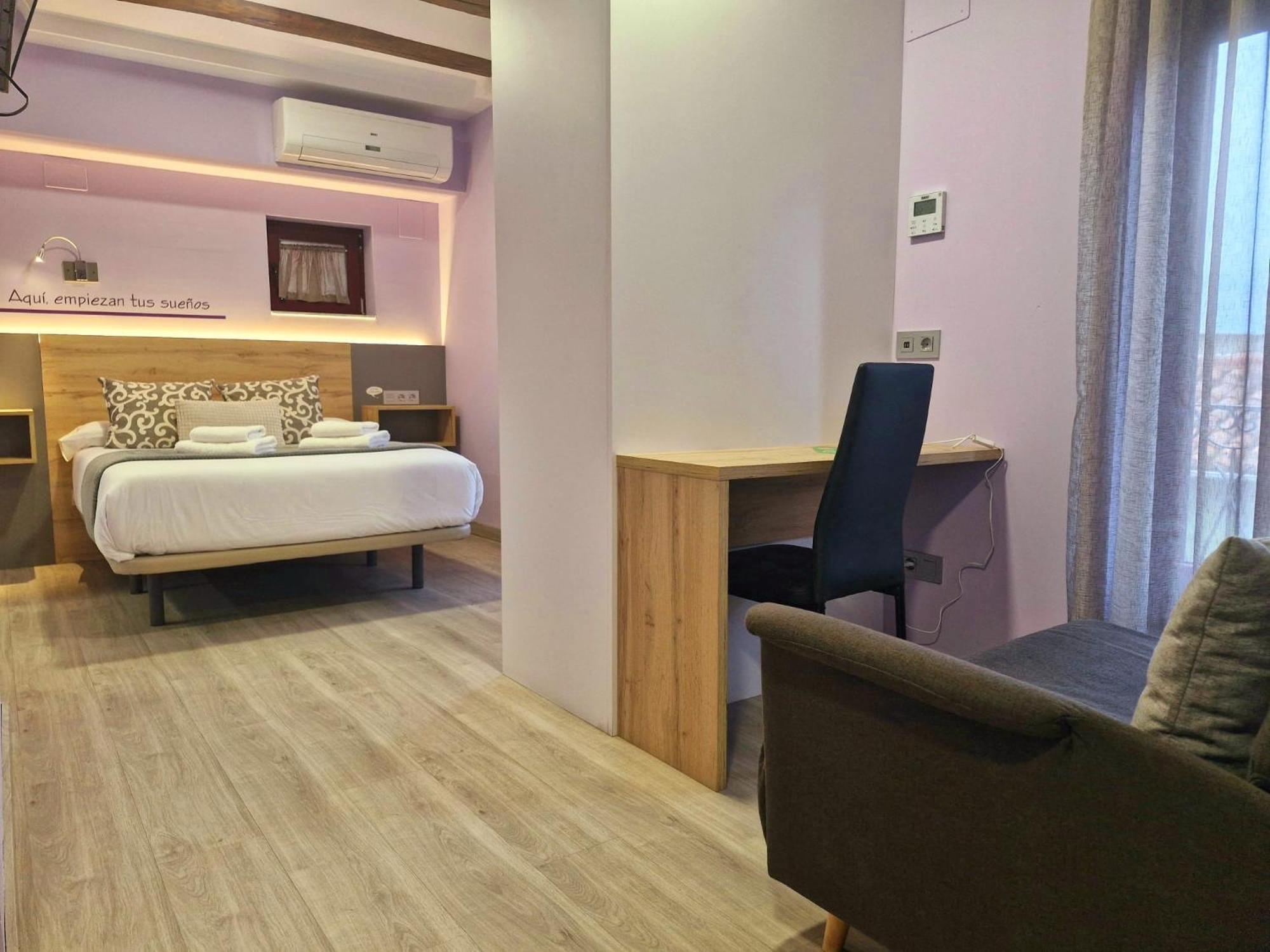 Feeling Home - Suites&Rooms León Dış mekan fotoğraf