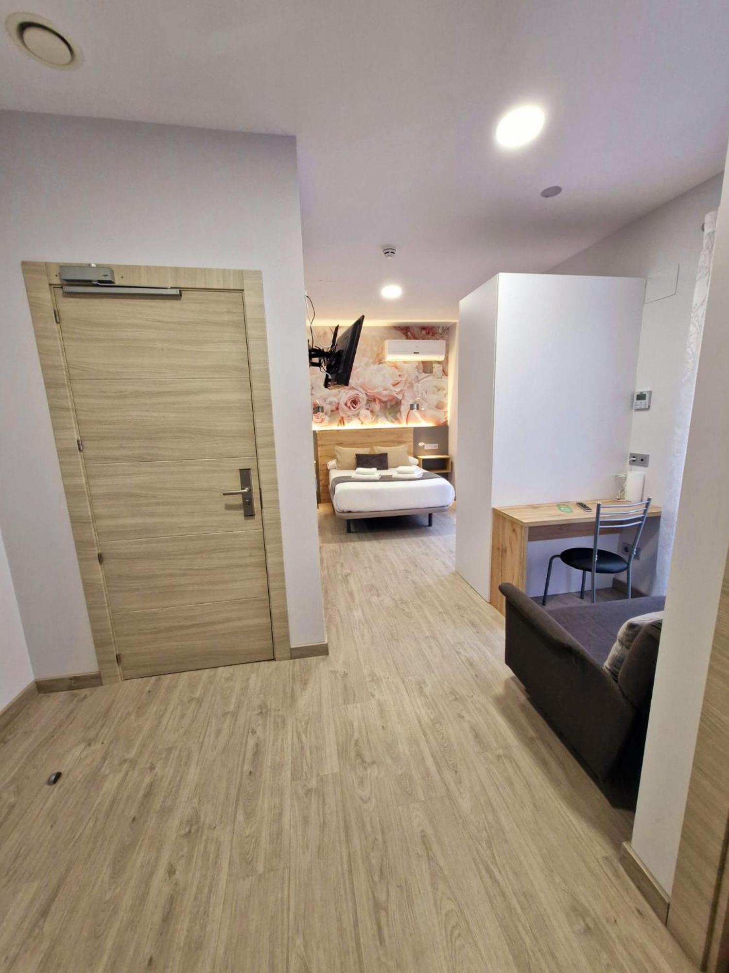 Feeling Home - Suites&Rooms León Dış mekan fotoğraf